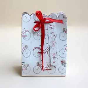 Ge&shy;schenkschachtel