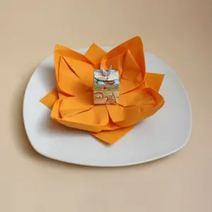 Gastgeschenk&shy;schachtel Faultier Tischdeko