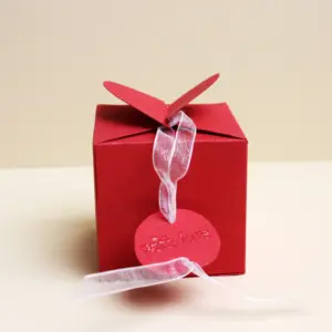 Schachtel mit Herzverschluss