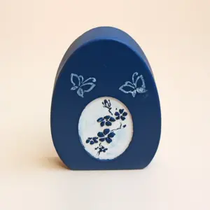 Dekorationsei stehend