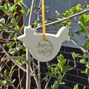 Raysinanhänger Hahn Relief Happy Easter