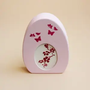 Dekorationsei stehend